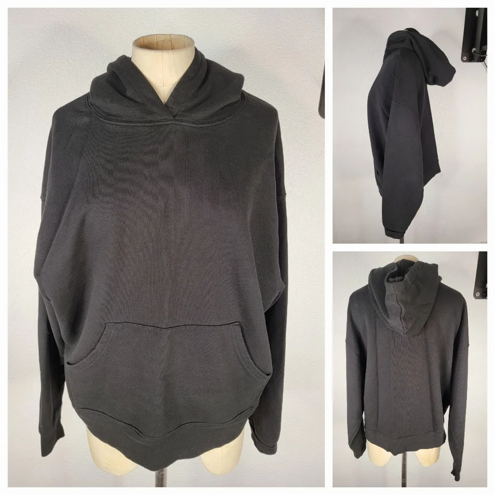WeWoreWhat Sz M Oversized Hoodie Black Hooded Sweater